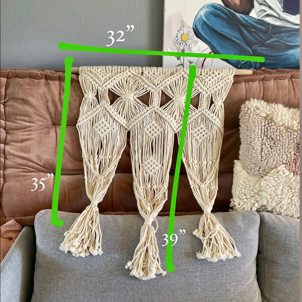 Macrame 3-Plant Holder Wall Piece